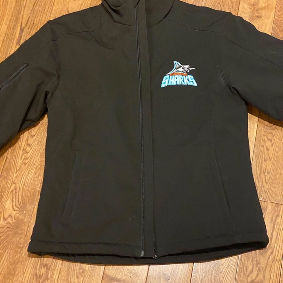 Light weight warm insulated Scarborough Sharks girls hockey coat - Picture 5 of 5